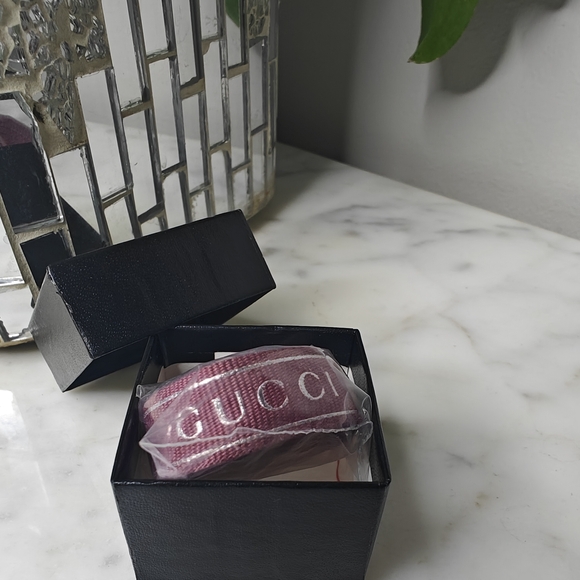 Gucci Mauve Pink & Silver 70" Ribbon - Picture 3 of 4